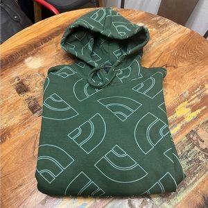 North Face Men’s Hoodie-NWT